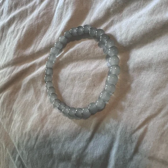 Handmade Elegant Silver Gray Beaded Bracelet, Size 7” - Picture 2 of 3